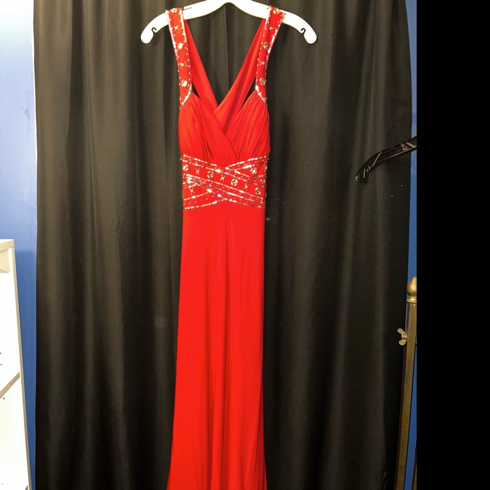 Red prom/pageant dress